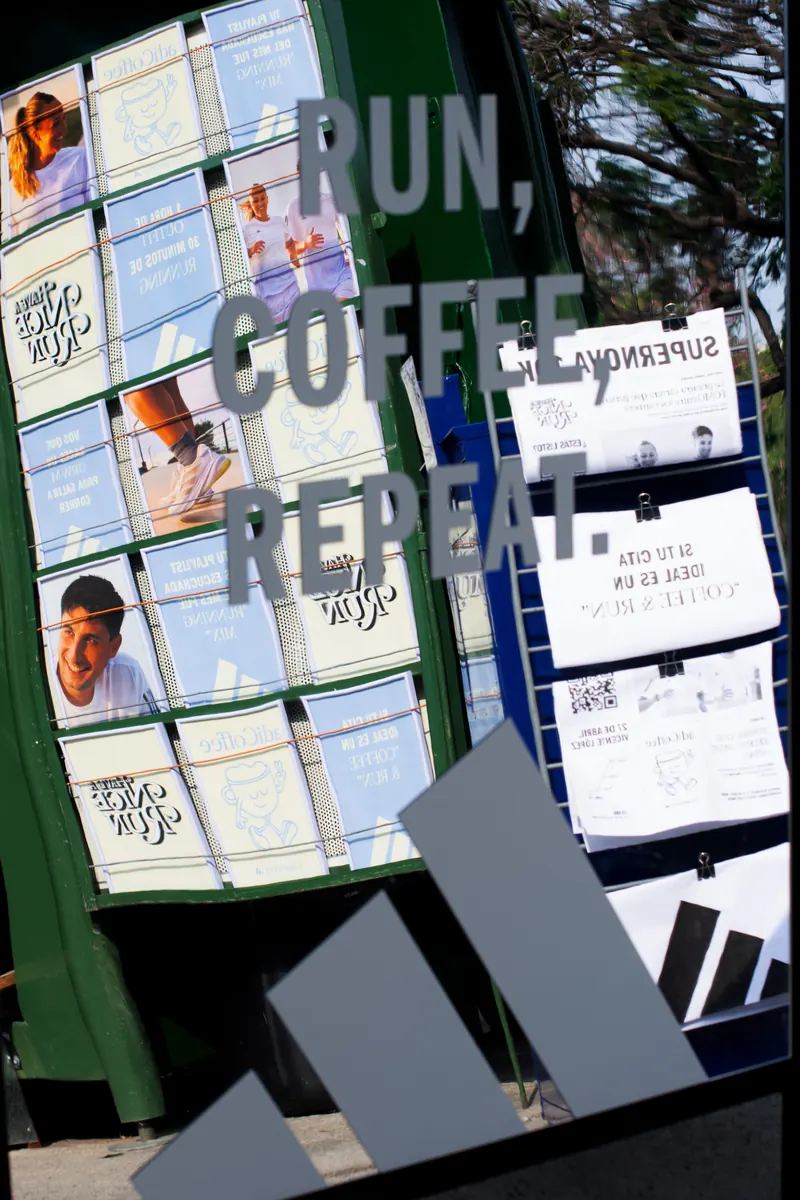 Acción de co-branding en un puesto Canillita