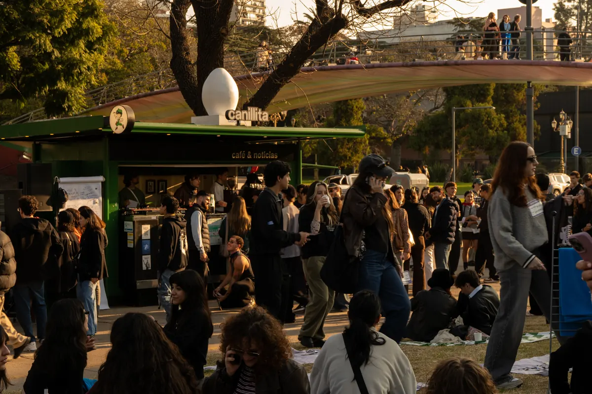 Evento en un puesto Canillita
