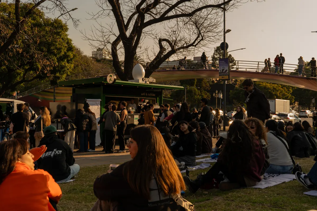 Evento en un puesto Canillita